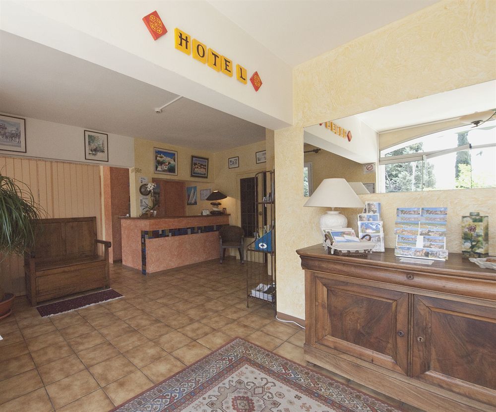 Hotel Les Oliviers Fayence Exterior foto