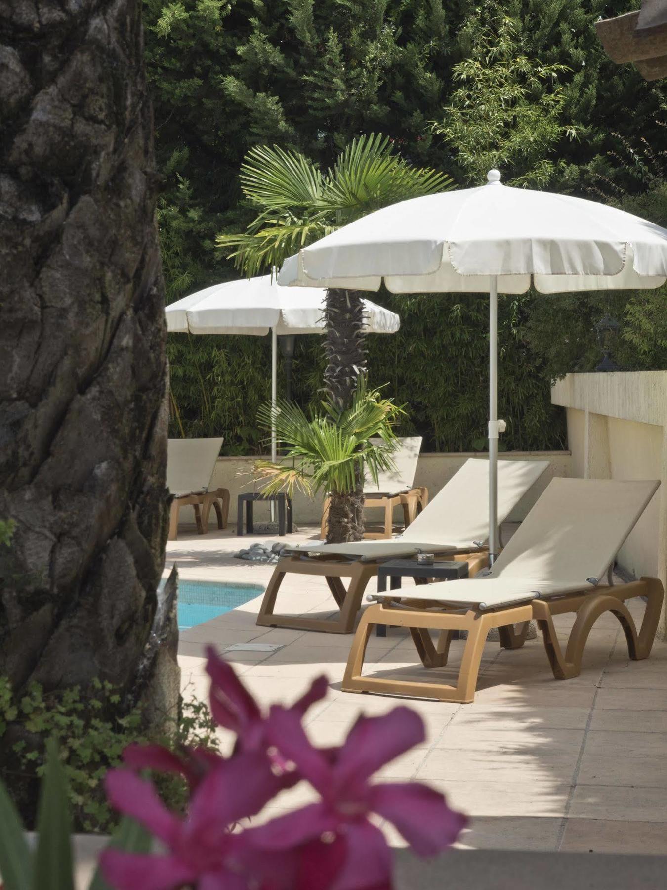 Hotel Les Oliviers Fayence Exterior foto